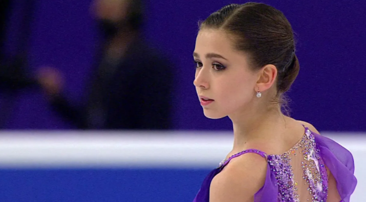 Камила Валиева и ее шедевральная короткая программа олимпийского сезона в шоу "Чемпионы на льду". смотреть онлайн