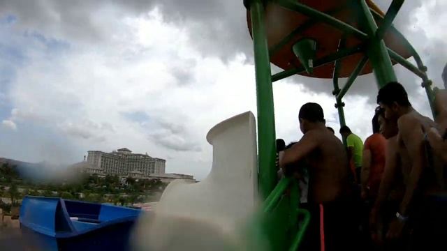 Garden City Waterpark Phnom Penh смотреть онлайн