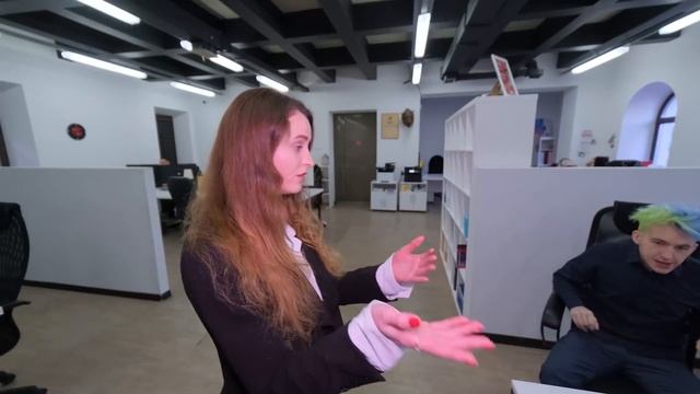 КТО ПОСЛЕДНИЙ ПЕРЕСТАНЕТ РАБОТАТЬ ПОЛУЧИТ 1000$ смотреть онлайн