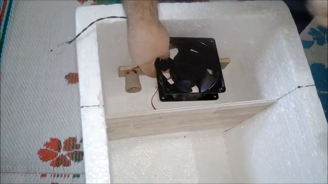 инкубатор из пенопласта2 How to Make an Egg Incubator || incubator for chicken eggs смотреть онлайн