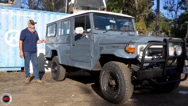 Yas owns a HJ47 Troopy and what a bloody beauty - Mr Landcruiser смотреть онлайн