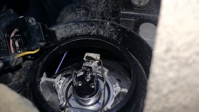 замена лампы света на Nissan Note 2013 гв смотреть онлайн