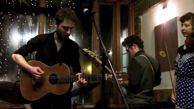 Laish perform "Visions" at The Gallery Cafe, London, 8 February 2013 смотреть онлайн