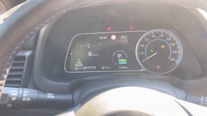 купил ниссан лиф и заряжаю от солнца