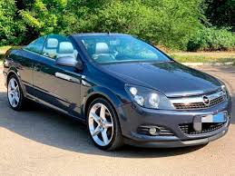 Каким образом поменять рулевую рейку и сцепление коробки Опель Астра на примере Ашки 2011