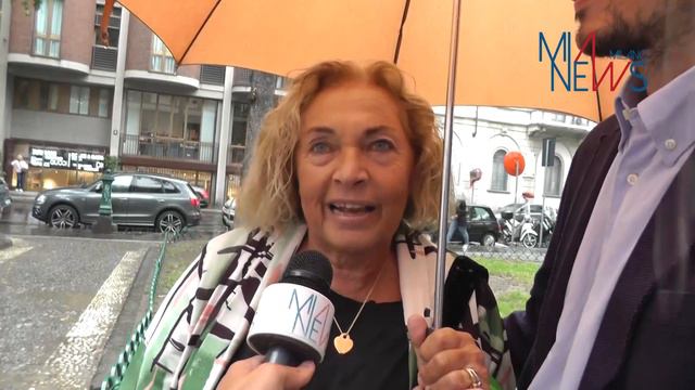 PIAZZA MIRABELLO,INTITOLATO GIARDINO A MARIANGELA MELATO: "MILANO LE DEVE MOLTO" смотреть онлайн