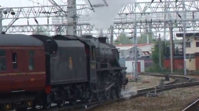 LMS Black 5 45407 leaving Crewe (05/05/08) смотреть онлайн