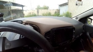 Снять накладки торпеды LADA XRAY