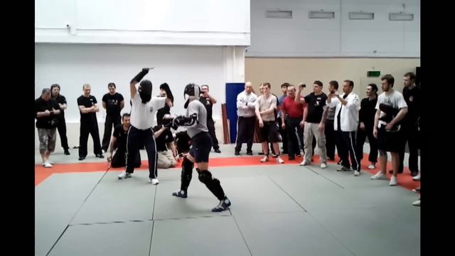 спарринг с маэстро Luciano Trimigno (москва 01/04/2012) смотреть онлайн