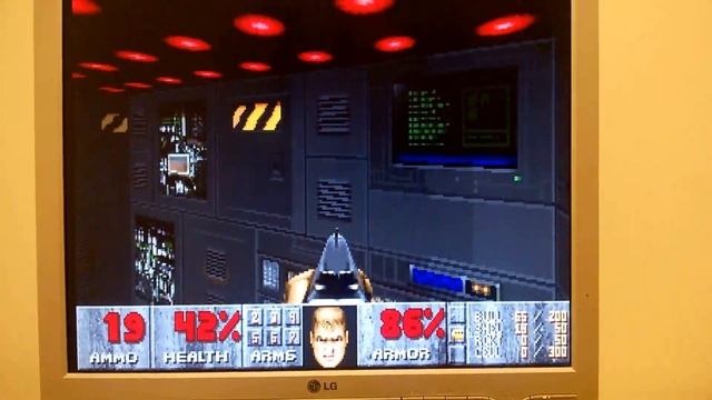 Compaq Systempro - Doom v1.9 Timedemo смотреть онлайн