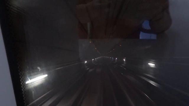 Поезд метро в Сеуле без водителя смотреть онлайн