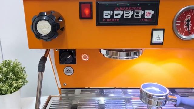 Настройка функции предсмачивания на кофемашине La Marzocco❗️ смотреть онлайн