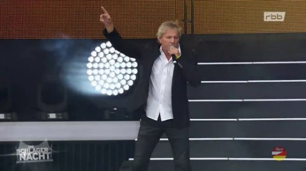 Bernhard Brink «100 Millionen Volt» (Die Schlagernacht 2018 in der Berliner Waldbühne)