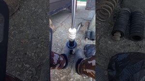 замена задего амортизатора на ваз21099