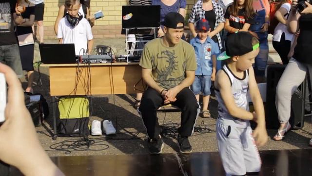 День Молодёжи 2018 | Доктор МОМ | Молодёжь о Молодёжи смотреть онлайн