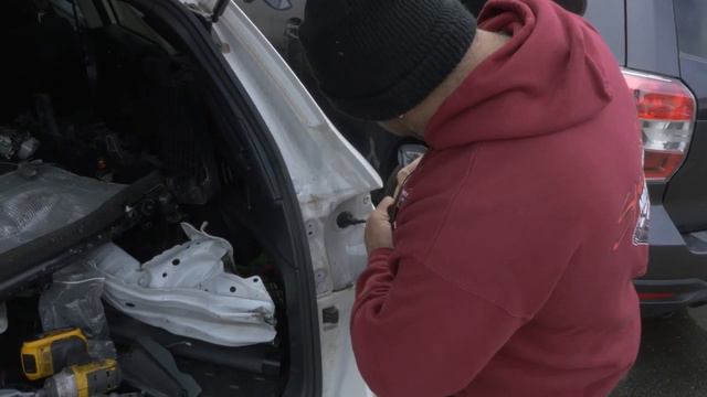 How to Change or Replace Tail Light - 2020 Subaru Outback смотреть онлайн