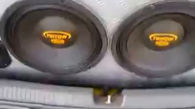 2 triton 2.200 vs 4 eros 1.000 смотреть онлайн