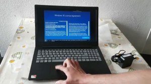 Lenovo V145-15AST Unboxing