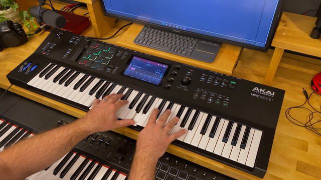 5 Beautiful Synth Sounds - Akai MPC Key 61 смотреть онлайн