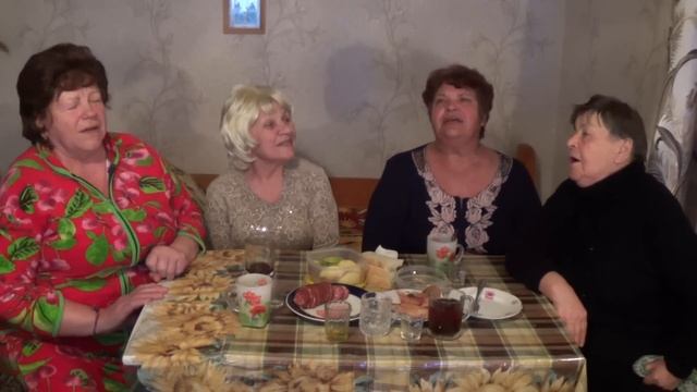 У дуба старого По-прежнему всё жду, Но не к тебе теперь Иду. смотреть онлайн