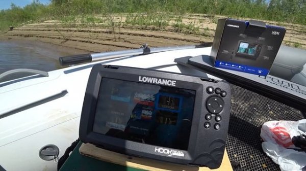 LOWRANCE HOOK REVEAL 7 TripleShot. Обзор эхолота на воде. Боковое сканировние