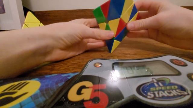 Comparing the Gan Enhanced and the Moyu Weilong Maglev Pyraminx смотреть онлайн