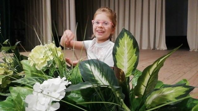 Творческое поздравление к Дню Матери "Мама! Спасибо!" смотреть онлайн