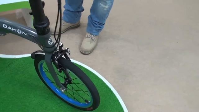 Складной велосипед Easy от Dahon смотреть онлайн