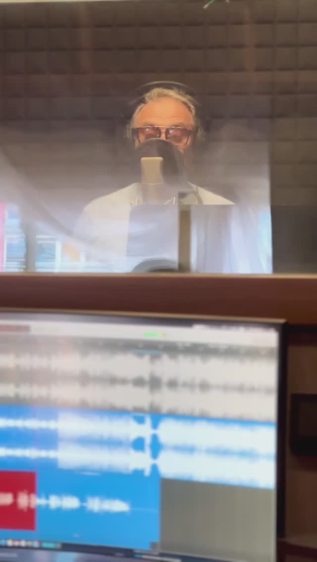 Александр Добронравов - Работа в студии над новой песней 🎙️ смотреть онлайн