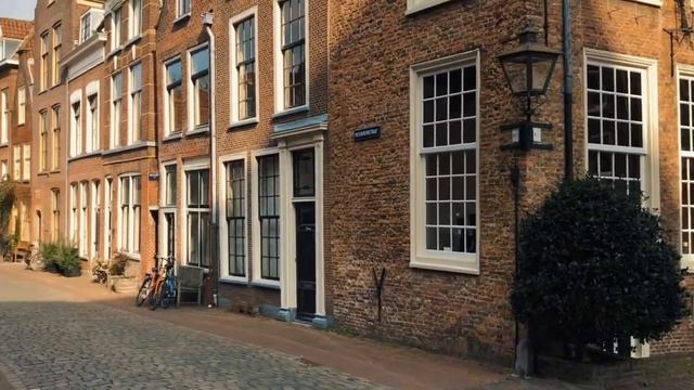 Leiden (Netherlands) - A Day Trip to this Beautiful Dutch Place смотреть онлайн