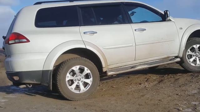 Mitsubishi Pajero Sport 2 заезд на Соколовую гору в Саратове смотреть онлайн