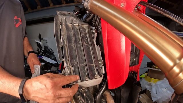 Gear: Thep CRF300L Radiator Guard 4K смотреть онлайн