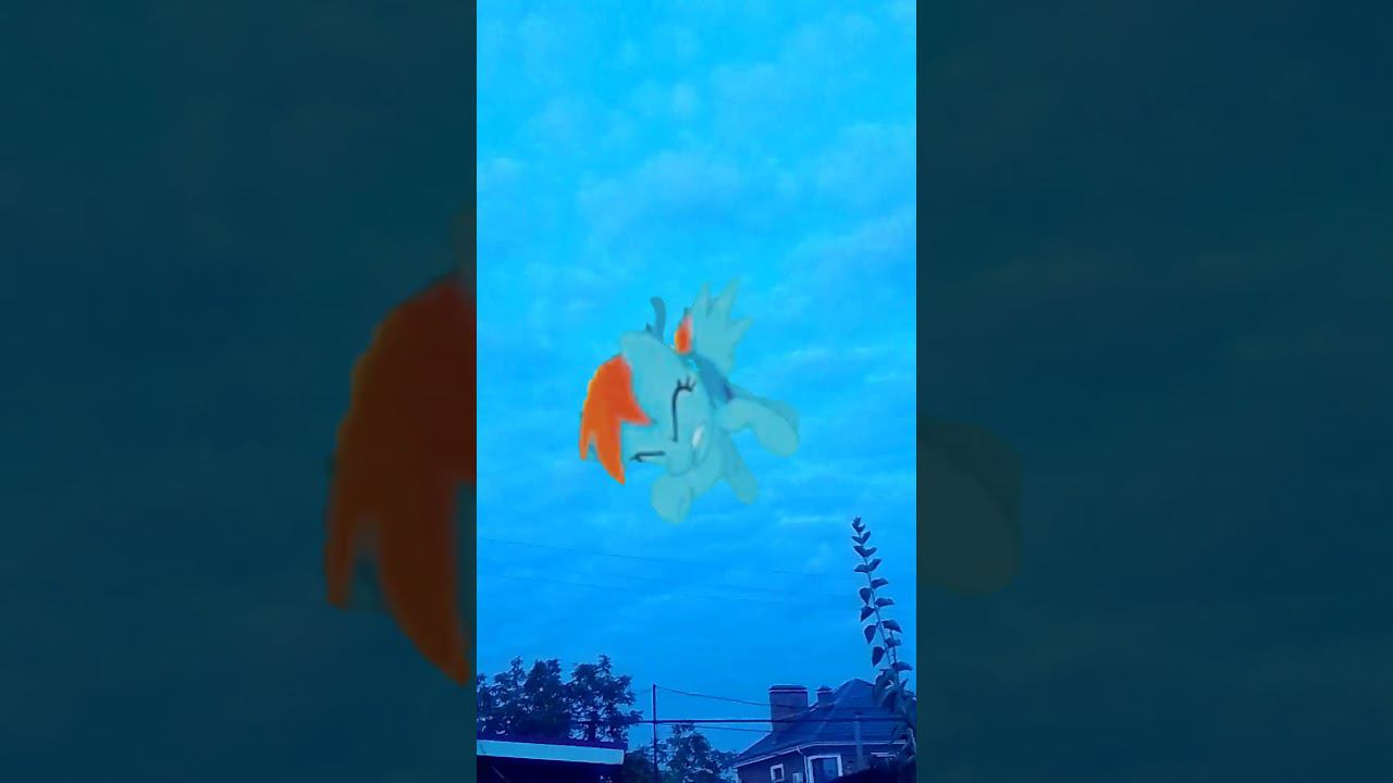 Радуга Дэш падает на камеру и происходит взрыв #mylittlepony смотреть онлайн