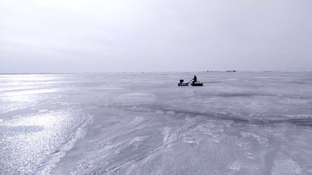 Первые метры на мотобуксировщике Снежок Д 9лс на рыбалке смотреть онлайн