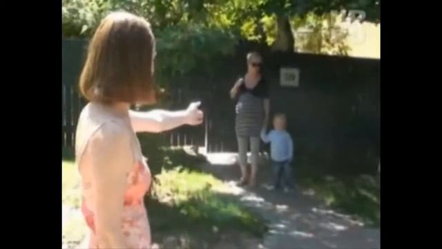 Собаки Ярмольника кусают детей. Держать псов на поводке он отказывается смотреть онлайн