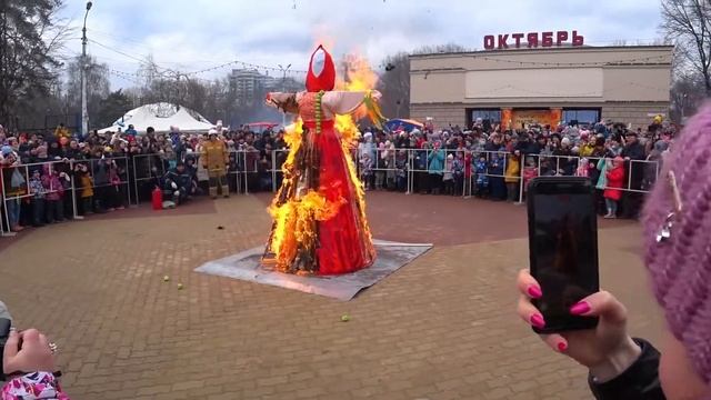 Сожжение Масленицы в Белгороде 14.03.2021 смотреть онлайн