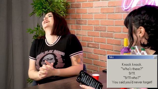 Alicia VS Niki | Drunk Jokes смотреть онлайн