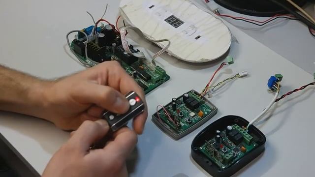 Пульт-брелок DT-4 V2, часть 1 - прописывание смотреть онлайн
