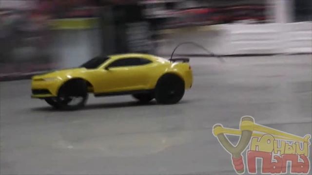 Радиоуправляемая машина Chevrolet Camaro TRANSFORMERS Bamblebee смотреть онлайн