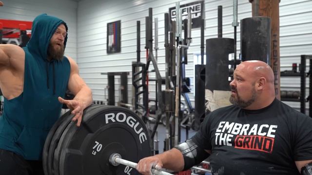 Brian Shaw Vs. Grizzly (Zercher Shrug) смотреть онлайн
