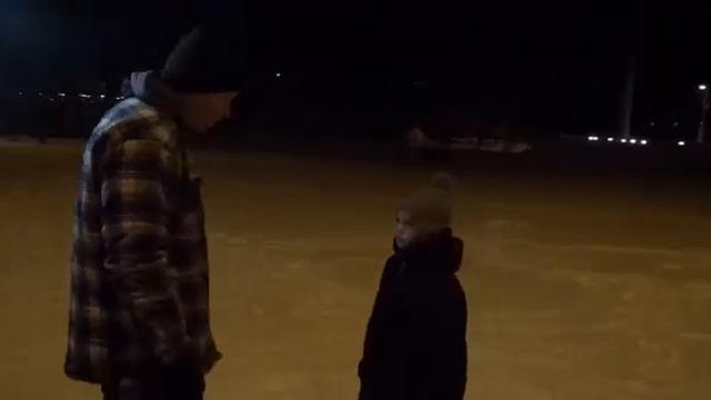 В этой жизни не важно, как ты падаешь. Важно как ты поднимаешься. смотреть онлайн