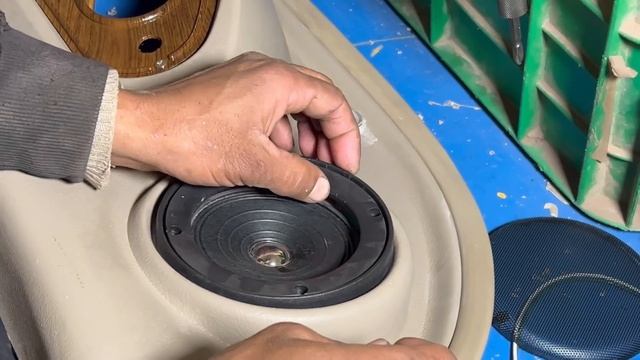 The Amazing Process of Making Tez Raftar Built their Quality Auto Rikshaw ] смотреть онлайн