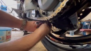 Прокачка мотоциклетної гальмівної системи | Honda VFR800