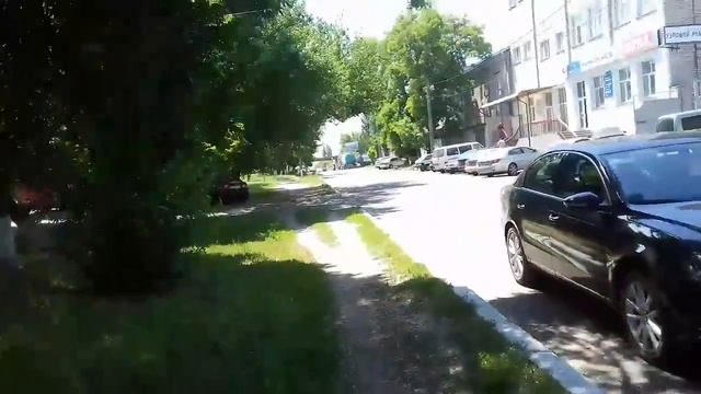 Жара +30, а фури в центрі міста. смотреть онлайн