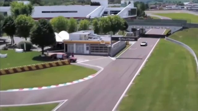 New Ferrari 812 competizione clip смотреть онлайн