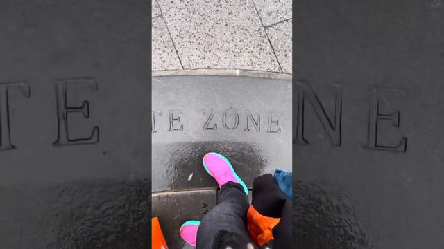 Хочешь спрятать , положи под ноги на самое видное место … Настоящая карта Земли … 3/2/24 смотреть онлайн