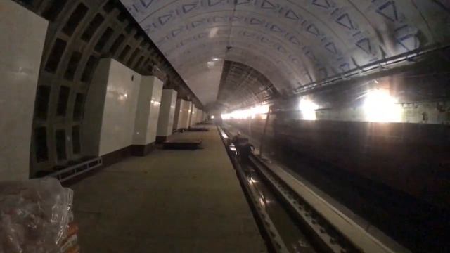 Станция "Проспект Славы". Начало июня 2019 смотреть онлайн