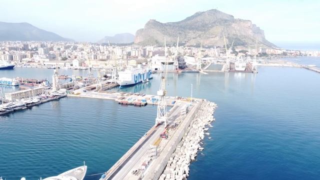 Cala, Port of Palermo, Italy смотреть онлайн
