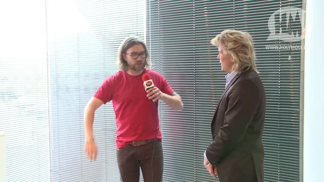 Magician Hans Klok shows us some close-up tricks and (sort of) disses David Blaine смотреть онлайн