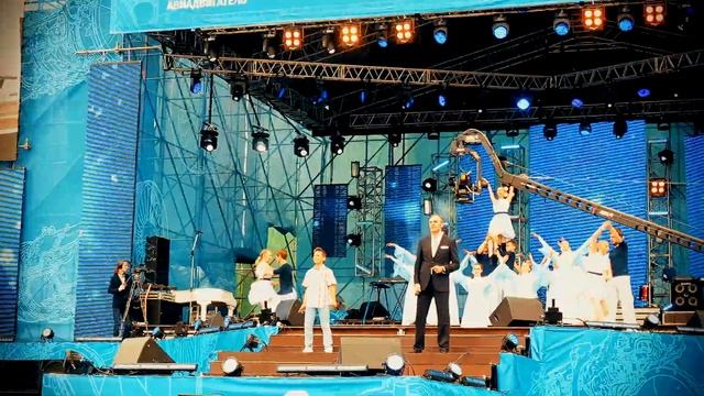 Игорь Муравьев, Володя Галанов ("Антарес") и школа танца Юлии Трестер - Мечта летать смотреть онлайн